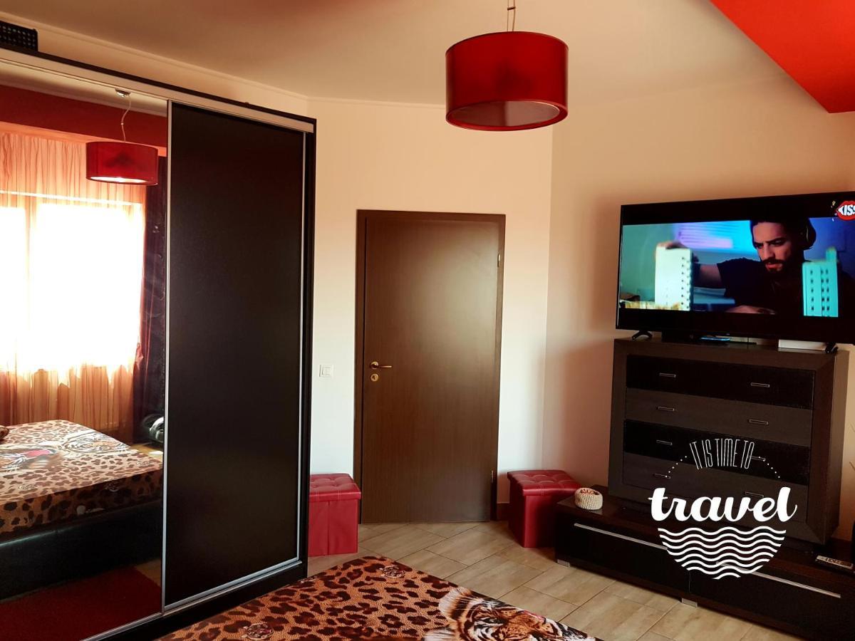 Appartement Yvo Lioness & Mamaia Nord à Năvodari Extérieur photo